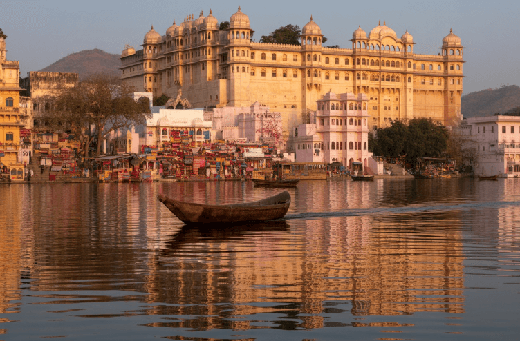 Top Tourist Places to Visit in Udaipur for a Perfect Royal Getaway