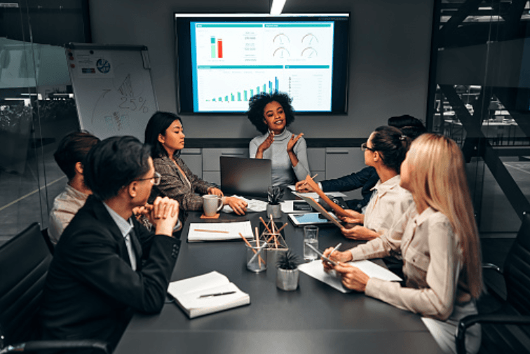 5 Essential Leadership Qualities for Driving Innovation in Business